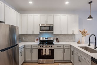 The Pendant Southlands in Aurora, CO - Building Photo - Building Photo