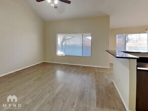 8161 N Midnight Way in Tucson, AZ - Building Photo - Building Photo