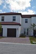 9556 SW 169th Pl in Miami, FL - Building Photo