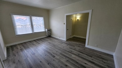 815 S Lake St in Los Angeles, CA - Building Photo - Building Photo