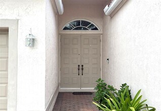 4722 NW 119th Ave in Coral Springs, FL - Foto de edificio - Building Photo