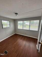 841 Chalybeate Springs Rd in Angier, NC - Foto de edificio - Building Photo