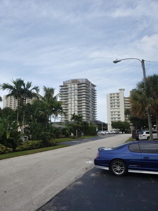 3212 NE 7th Pl in Pompano Beach, FL - Building Photo