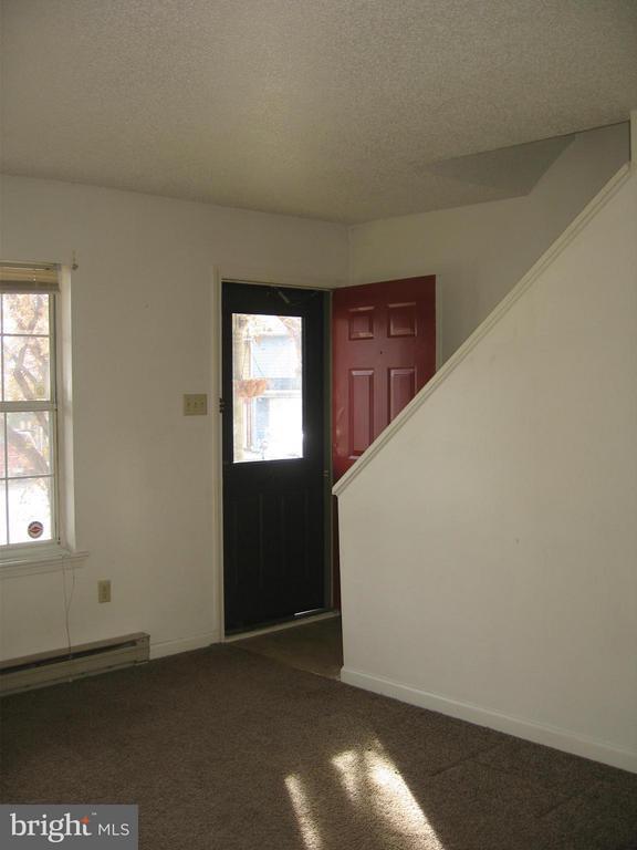 57 Mallard Ct in Charles Town, WV - Building Photo - Building Photo