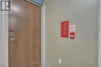 3975 Grand Park Dr in Mississauga, ON - Building Photo - Building Photo