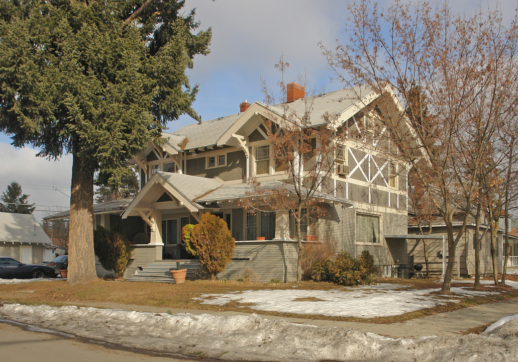 3004 N Lincoln St in Spokane, WA - Foto de edificio