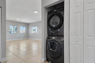 1839 NW 74th St in Miami, FL - Building Photo - Building Photo