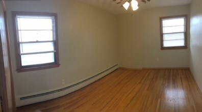 1211 11 1/2 St N-Unit -9 in Fargo, ND - Building Photo - Building Photo