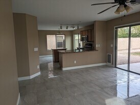 21023 N Mac Neil St in Maricopa, AZ - Building Photo
