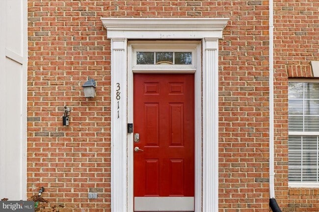 3811 Eisenhower Ave in Alexandria, VA - Building Photo - Building Photo