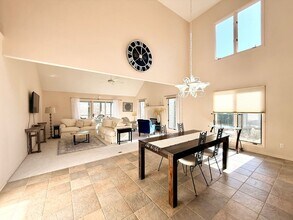 104 Highview Ln in Flat Rock, NC - Building Photo - Building Photo