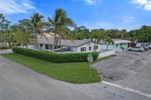 2500 NE 16th Ave in Wilton Manors, FL - Building Photo
