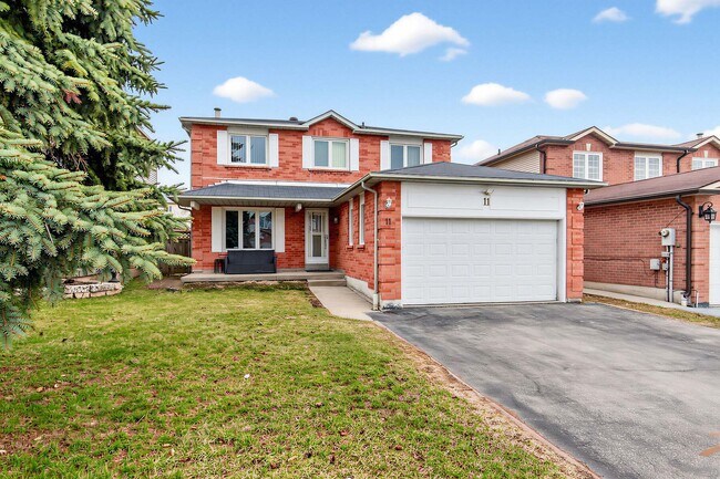 11 Valley Centre Dr in Toronto, ON - Building Photo - Building Photo