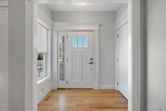 137 Knowles Ave in Southington, CT - Building Photo - Building Photo