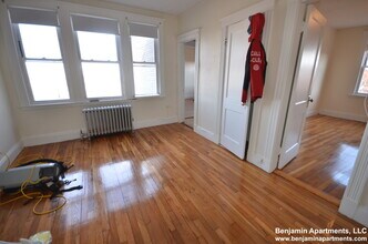 1626 Commonwealth Ave, Unit 30 in Boston, MA - Building Photo - Building Photo