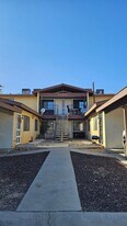 21601 Randsburg Mojave Rd in California City, CA - Building Photo