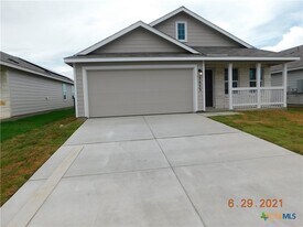 2623 Pechora Pipit in Canyon Lake, TX - Building Photo
