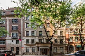 9 E 97th St in New York, NY - Building Photo - Building Photo