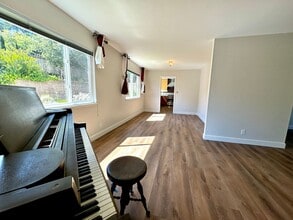 1956 Parrott Dr in San Mateo, CA - Building Photo - Building Photo