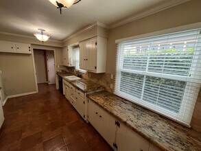 111 E Camino Colegio in Santa Maria, CA - Building Photo - Building Photo