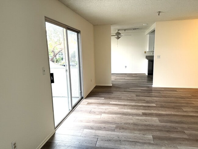 10636 Chestnut St, Unit 10636 Chestnut Street in Los Alamitos, CA - Building Photo - Building Photo