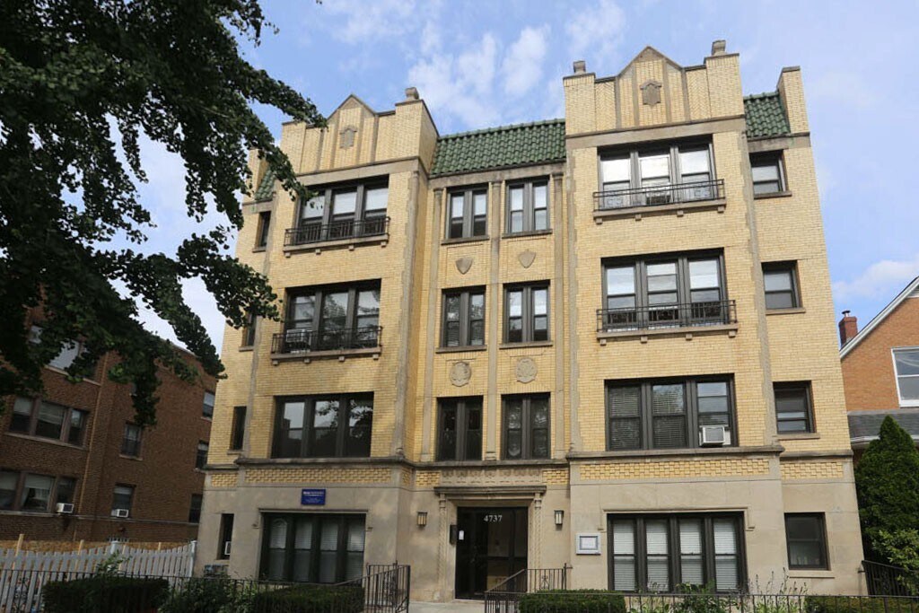 4740 N Hermitage Ave in Chicago, IL - Building Photo