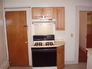 42 Somerville St, Unit UT #3 in Fairfield, CT - Foto de edificio - Building Photo