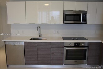 1010 SW 2nd Ave, Unit 810 in Miami, FL - Building Photo - Building Photo