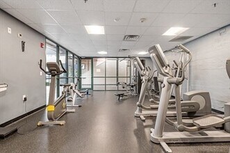 160 Fremont St in Worcester, MA - Building Photo - Building Photo