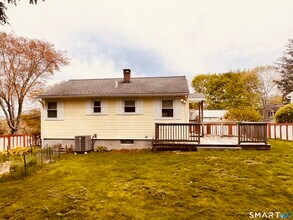 33 Jepson Ln in Meriden, CT - Building Photo - Building Photo