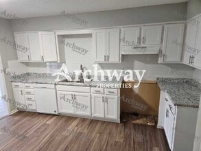 1267 Petzold Dr in Olathe, KS - Building Photo - Building Photo