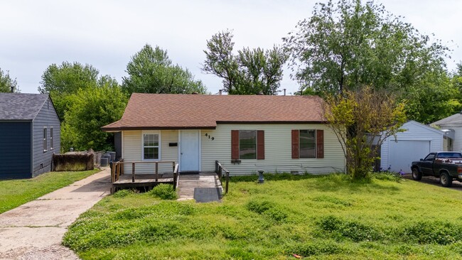 property at 419 E Jarman Dr