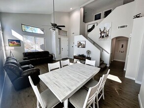 345 N Scott Dr in Chandler, AZ - Building Photo - Building Photo