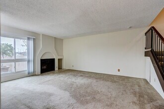 3410 Del Amo Blvd in Torrance, CA - Building Photo - Building Photo