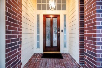 1131 Spinnaker Way in Sugar Land, TX - Building Photo - Building Photo