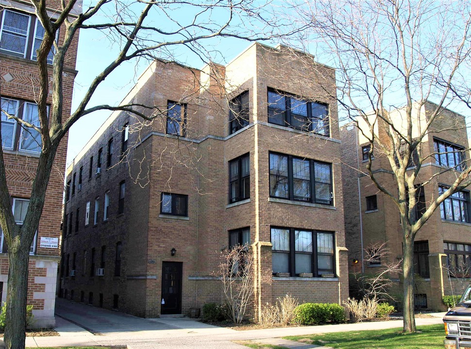 120 Keeney St in Evanston, IL - Building Photo