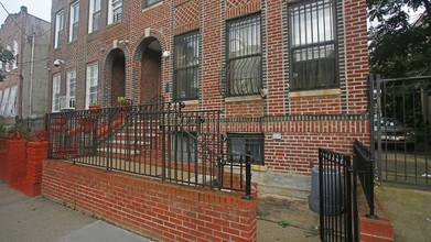 438 Montauk Ave in Brooklyn, NY - Building Photo - Building Photo