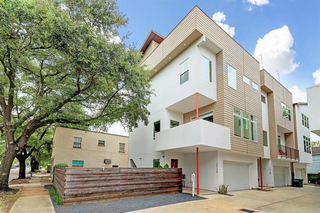 property at 1512 Yale St