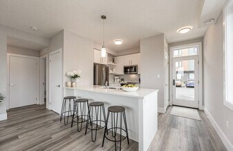 54 Bridge St W in Kitchener, ON - Building Photo - Building Photo