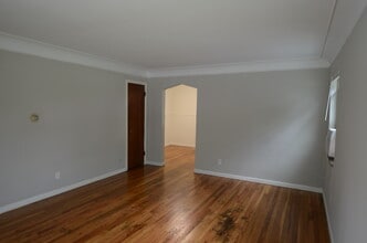 1619 Section Rd, Unit 4 in Cincinnati, OH - Building Photo - Building Photo