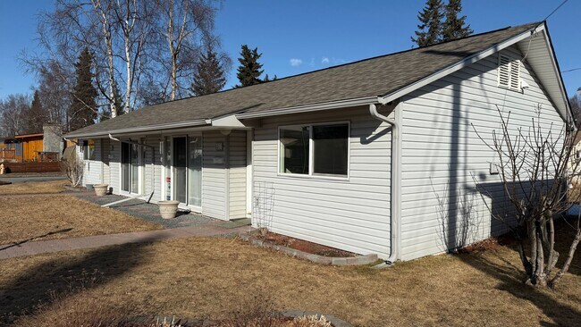 2511 E 20th Ave in Anchorage, AK - Building Photo - Building Photo