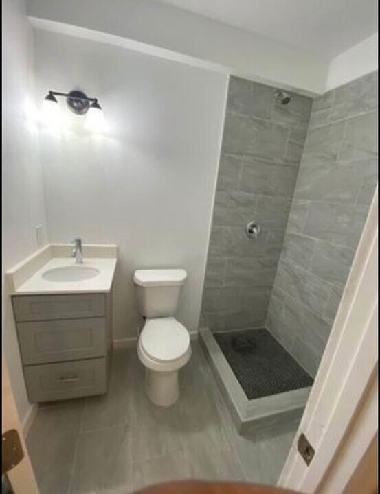 2509 Gulfstream Rd in Orlando, FL - Building Photo