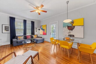 800 Magnolia Ave in Charlotte, NC - Foto de edificio - Building Photo