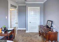 2822 E Chase St photo'