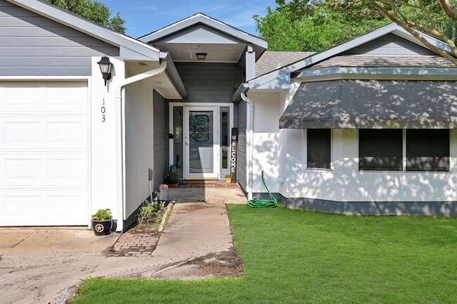 103 Vandeventer Dr in Burnet, TX - Building Photo - Building Photo