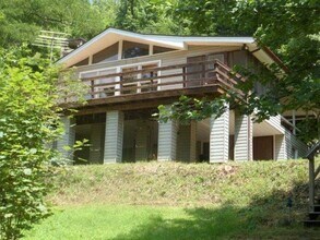 1349 Firefly Rd in Whittier, NC - Building Photo - Building Photo