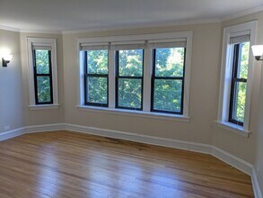 716 Reba Pl in Evanston, IL - Building Photo - Building Photo