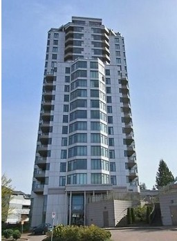 13880 101 Ave in Surrey, BC - Building Photo