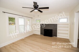 4485 Emerson Rd in South Euclid, OH - Foto de edificio - Building Photo
