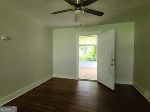 1940 Meadow Ln in Decatur, GA - Building Photo - Building Photo